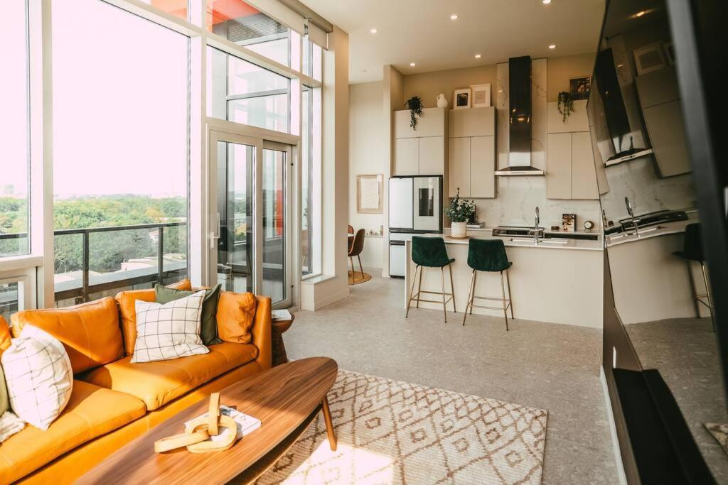New Luxury 2Br Penthouse Apt In Central Χάλιφαξ Εξωτερικό φωτογραφία