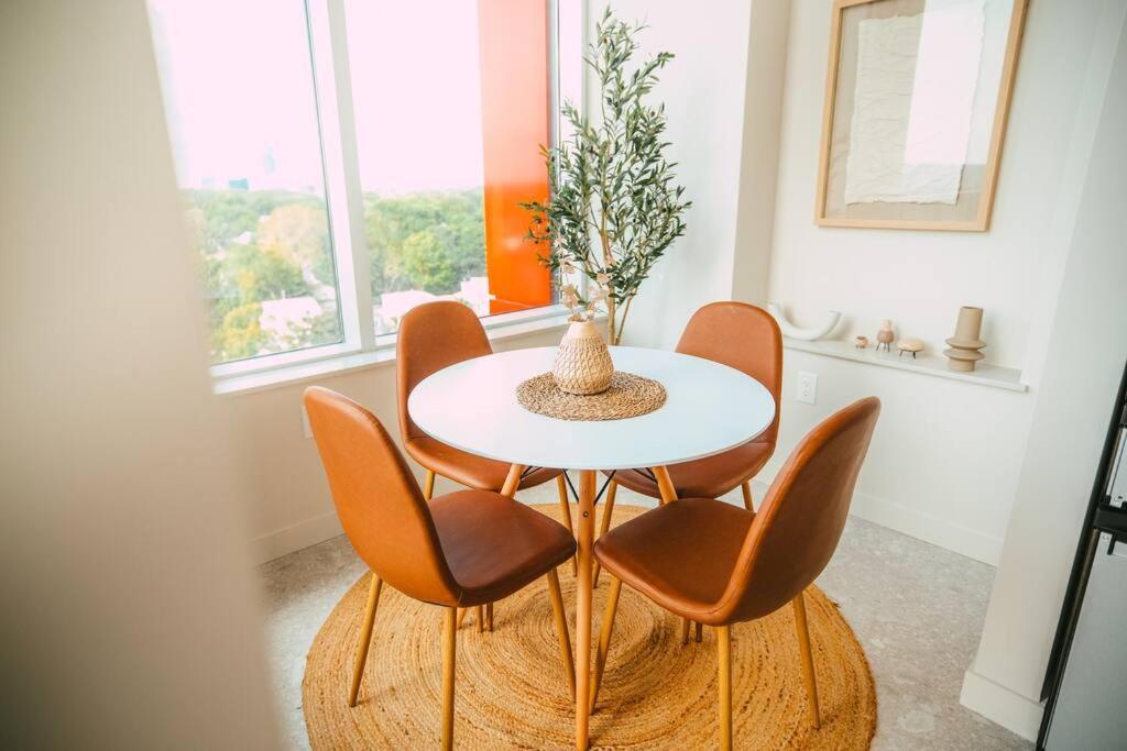 New Luxury 2Br Penthouse Apt In Central Χάλιφαξ Εξωτερικό φωτογραφία